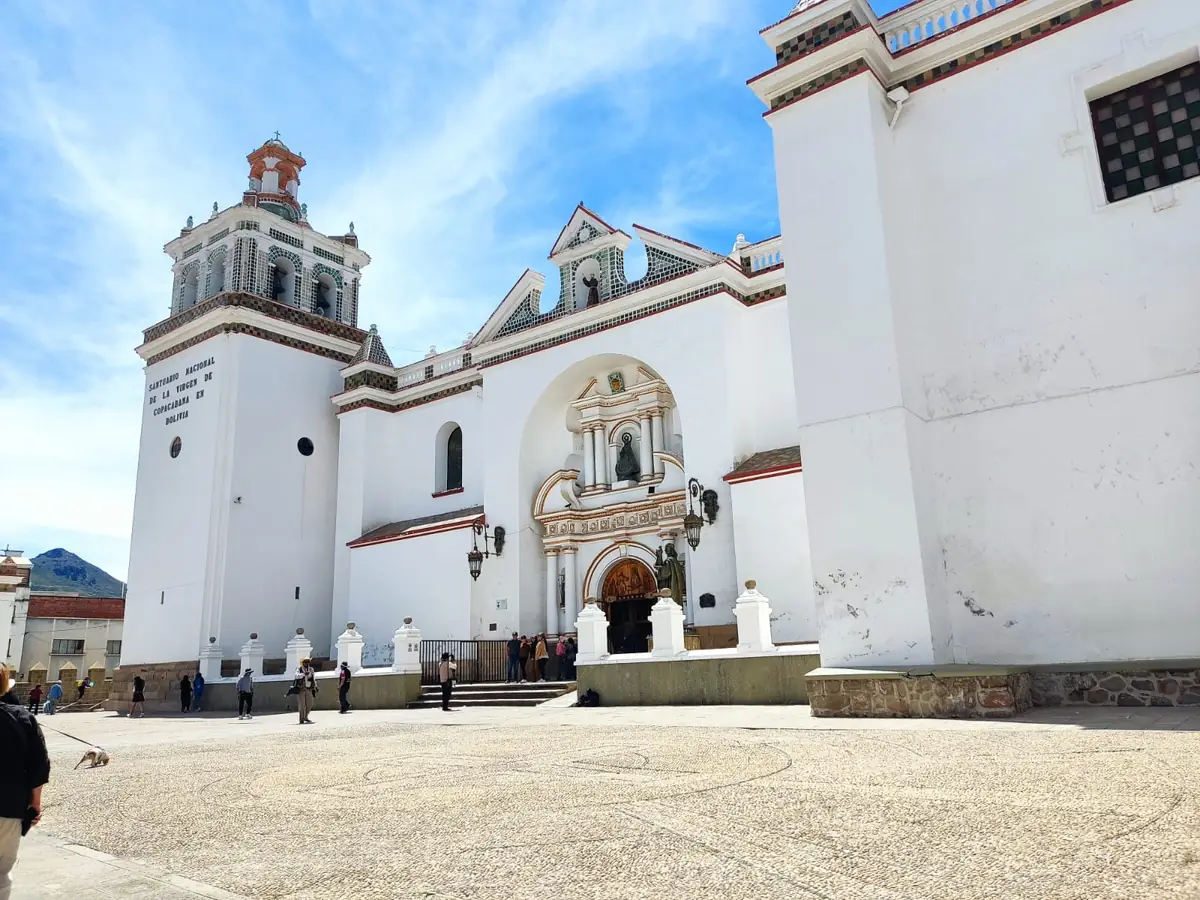 Copacabana 2 Days / 1 Night – Accommodation in Sun Island thumbnail 6