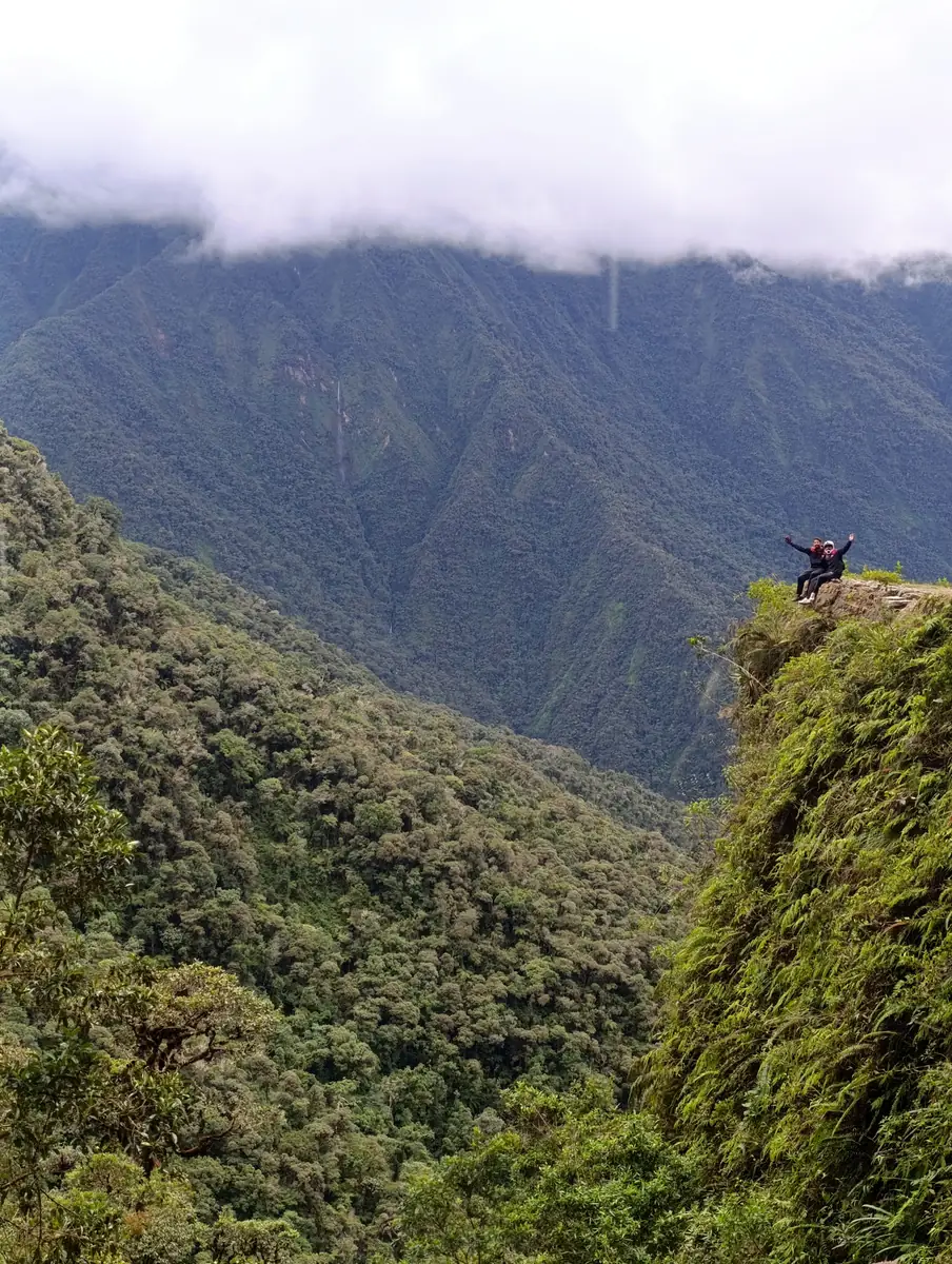 Death Road – Full Suspension Biking